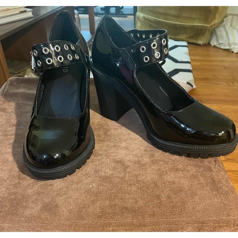 Torrid Patent Leather Double Wide Chunky Heel Mary Jane Shoes